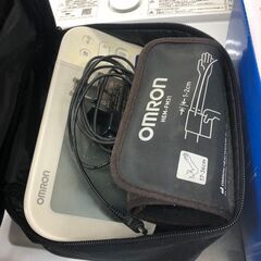 【リサイクルショップどりーむ荒田店】No.5290　オムロン　上腕式血圧計　HCR-7402の画像