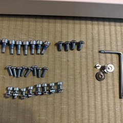 IKEA トロッテン　デスクフレームのみの画像