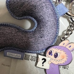 ラブブ　イニシャル 　？　ポップマートの画像