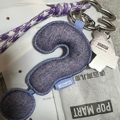 ラブブ　イニシャル 　？　ポップマートの画像