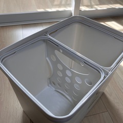 ゴミ箱 仕切り付きの画像
