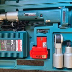 Makita マキタ　充電式アングルインパクトドライバ　未使用に近いの画像