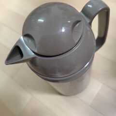 保温ポットの画像