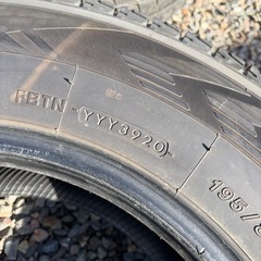 ハイエース　スタッドレスタイヤ4本の画像