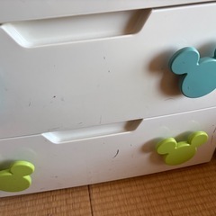 ミッキーマウス収納棚の画像