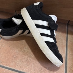 21.5㌢　adidas VL Court 3.0の画像