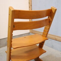 STOKKE(ストッケ)のロングセラーキッズチェアー"TRIPP TRAPP"。幼児期から大人まで末永くお使い頂ける人間工学に基づいた椅子がトリップトラップです！！の画像