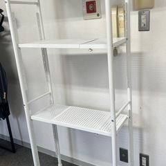 【無料】突っ張り収納ラック（白）可動棚 天井突っ張り式 ※千駄ヶ谷の画像