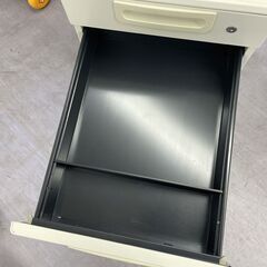 3段 サイドキャビネット 幅40×奥行58×高さ60cm 鍵付き 袖机 デスクワゴン 脇机 スチールワゴン 事務用品 札幌市手稲区の画像