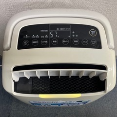 【中古/通電動作確認済】アイリスオーヤマ IRIS OHYAMA 空気清浄機能付除湿機 DCE-120 イオン搭載 2020年製★の画像