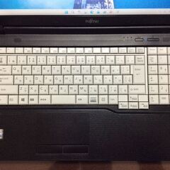 【美品 メモリ8GB お買い得】富士通製ノートパソコン　LIFEBOOK A577/SX　Win11 Corei3 メモリ8GB 新品SSD256GB Office2021の画像