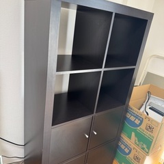 IKEA KALLAX 木製ラック ダークブラウン 8段 扉×4の画像