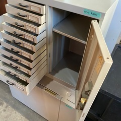 超目玉商品‼️コンパクトスチールレターケース※鍵なしの画像