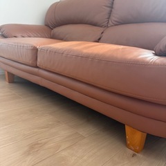 【購入者決定】座り心地ともたれ具合がいい2.3人掛けソファーの画像