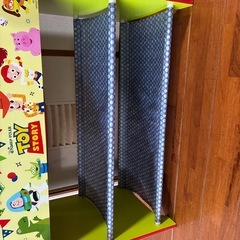 おもちゃ棚　　トイ・ストーリーがら柄の画像