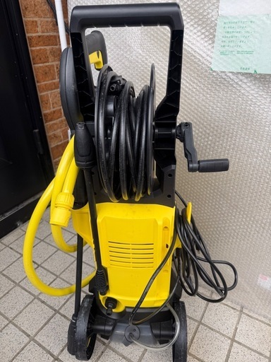 ケルヒャー　家庭用
高圧洗車機