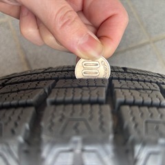 スタッドレスタイヤ14インチ、ホイール付き　4本の画像