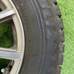 スタッドレス付きホイール　ノートE12で使っていました　の画像
