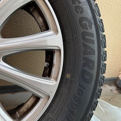 スタッドレスタイヤR16 アルミ付き❗️　YOKOHAMA ice GUARD の画像