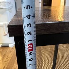 【11月28日迄！無料】木目×ブラックのスリムラック／引き取り限定の画像