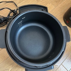 多機能炊飯器と湯沸かし器の画像