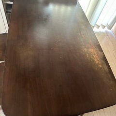 ダイニングテーブルの画像