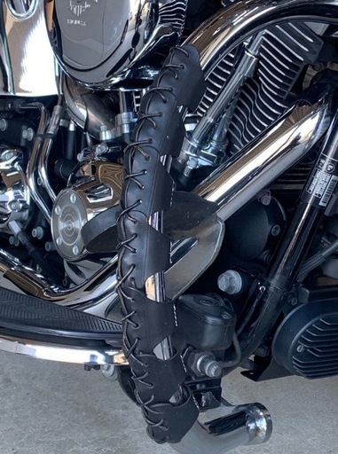 デグナー■エンジンガード ガード ブラック 左右２本セット