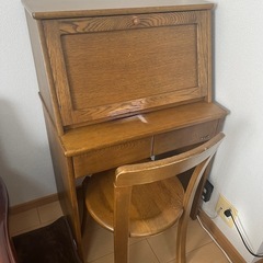 ライティングデスクの画像