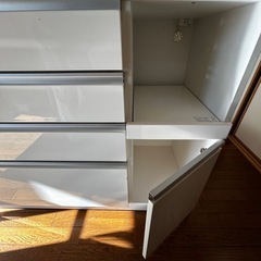 ニトリ　カップボード　食器棚の画像