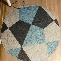 北ヨーロッパ風　インテリアラグの画像