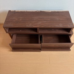 伸縮可能テレビ台の画像