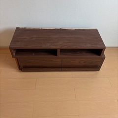 伸縮可能テレビ台の画像