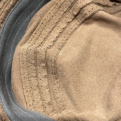 スウェード素材帽子の画像