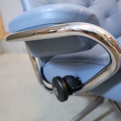 北欧ノルウェーのメーカーEKORNES(エコーネス)社のMetro(メトロ) ローバック/ストレスレスチェアーです！クラシックなデザインがモダンな印象のパーソナルチェア。の画像