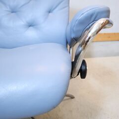 北欧ノルウェーのメーカーEKORNES(エコーネス)社のMetro(メトロ) ローバック/ストレスレスチェアーです！クラシックなデザインがモダンな印象のパーソナルチェア。の画像