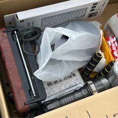 色々ありますご自由にお持ちくださいの画像