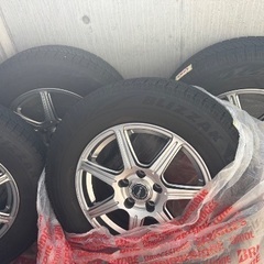 16インチ★ブリヂストンスノータイヤ(ホイール付)の画像