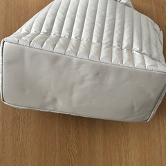 Francfranc キルティングトートバッグ ライトグレーの画像