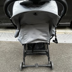 Amazonで買ったベビーカーの画像