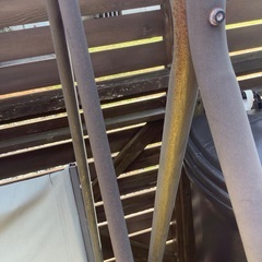 鉄製のブランコの画像