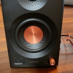 Edifier スピーカーの画像