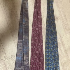 美品　ブランドネクタイ　　３点セットの画像