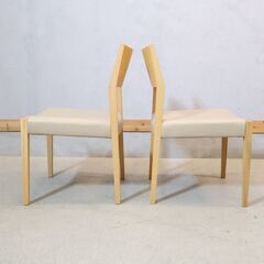 飛騨の家具メーカー"柏木工(KASHIWA)"のオーク材を使用したELEL(エレール)ダイニングチェア2脚セットです。飛騨家具らしいナチュラルで洗練されたデザインが和の空間や北欧スタイルにおススメ♪の画像