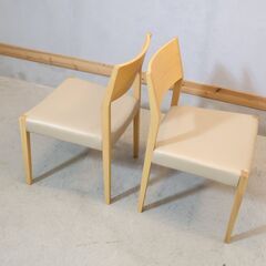 飛騨の家具メーカー"柏木工(KASHIWA)"のオーク材を使用したELEL(エレール)ダイニングチェア2脚セットです。飛騨家具らしいナチュラルで洗練されたデザインが和の空間や北欧スタイルにおススメ♪の画像