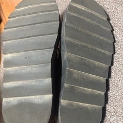 GU✖️UNDERCOVERコラボシューズの画像