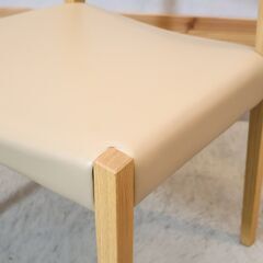 飛騨の家具メーカー"柏木工(KASHIWA)"のオーク材を使用したELEL(エレール)ダイニングチェア2脚セットです。飛騨家具らしいナチュラルで洗練されたデザインが和の空間や北欧スタイルにおススメ♪の画像