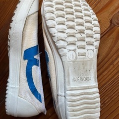 体育館シューズ（24.0cm）の画像