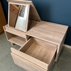  LOWYA ドレッサーテーブル・化粧台・鏡台・ローテーブル  【横幅80㎝×奥行40㎝×高さ38㎝(足11㎝含)】 の画像