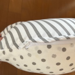 授乳クッション　西松屋の画像