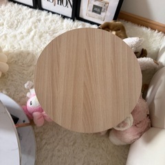 サイドテーブルの画像